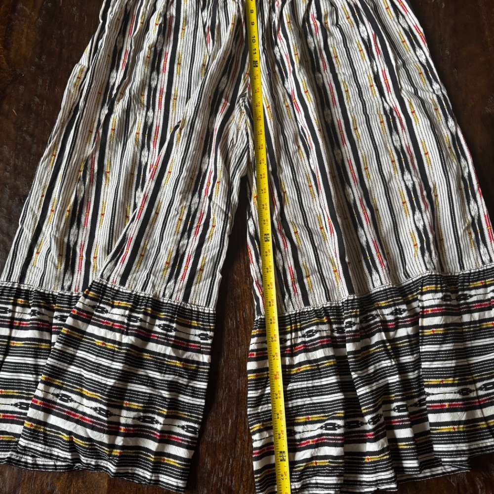 Anthropologie Maeve Zamirah smocked wide-leg cropped pants - Picture 7 of 7